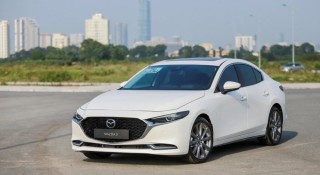 Mazda3 một mình kéo doanh số sedan hạng C trong tháng 4/2026